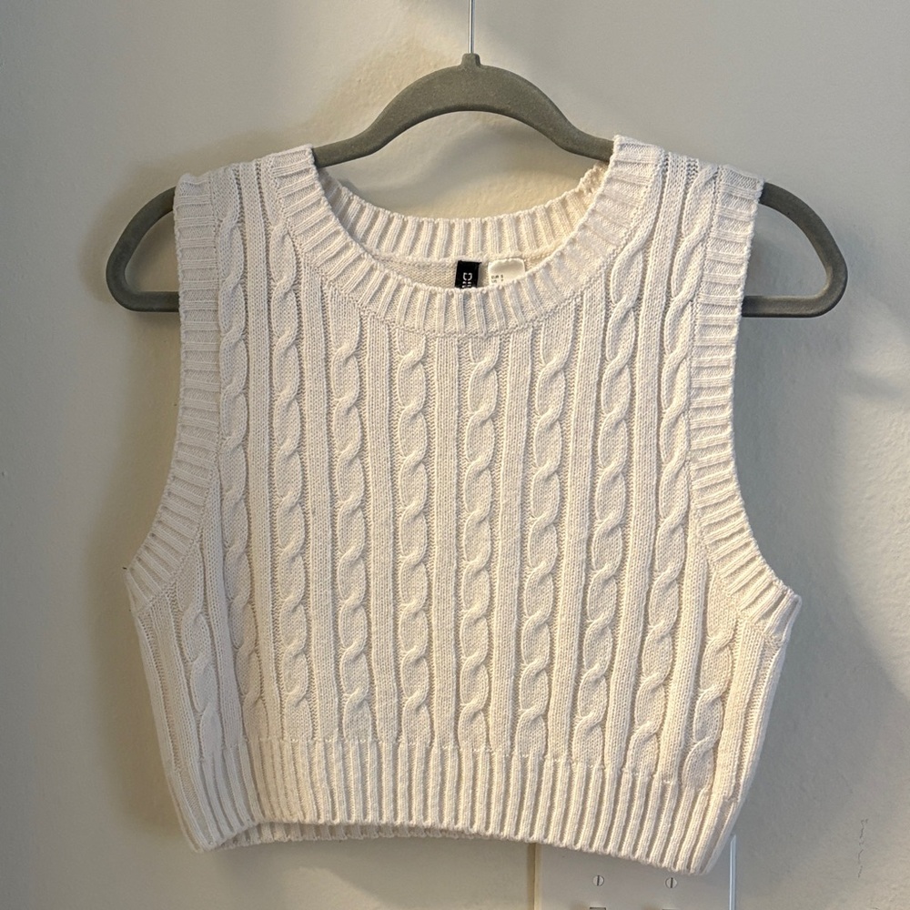 H&M White Cable Knit Crop Top